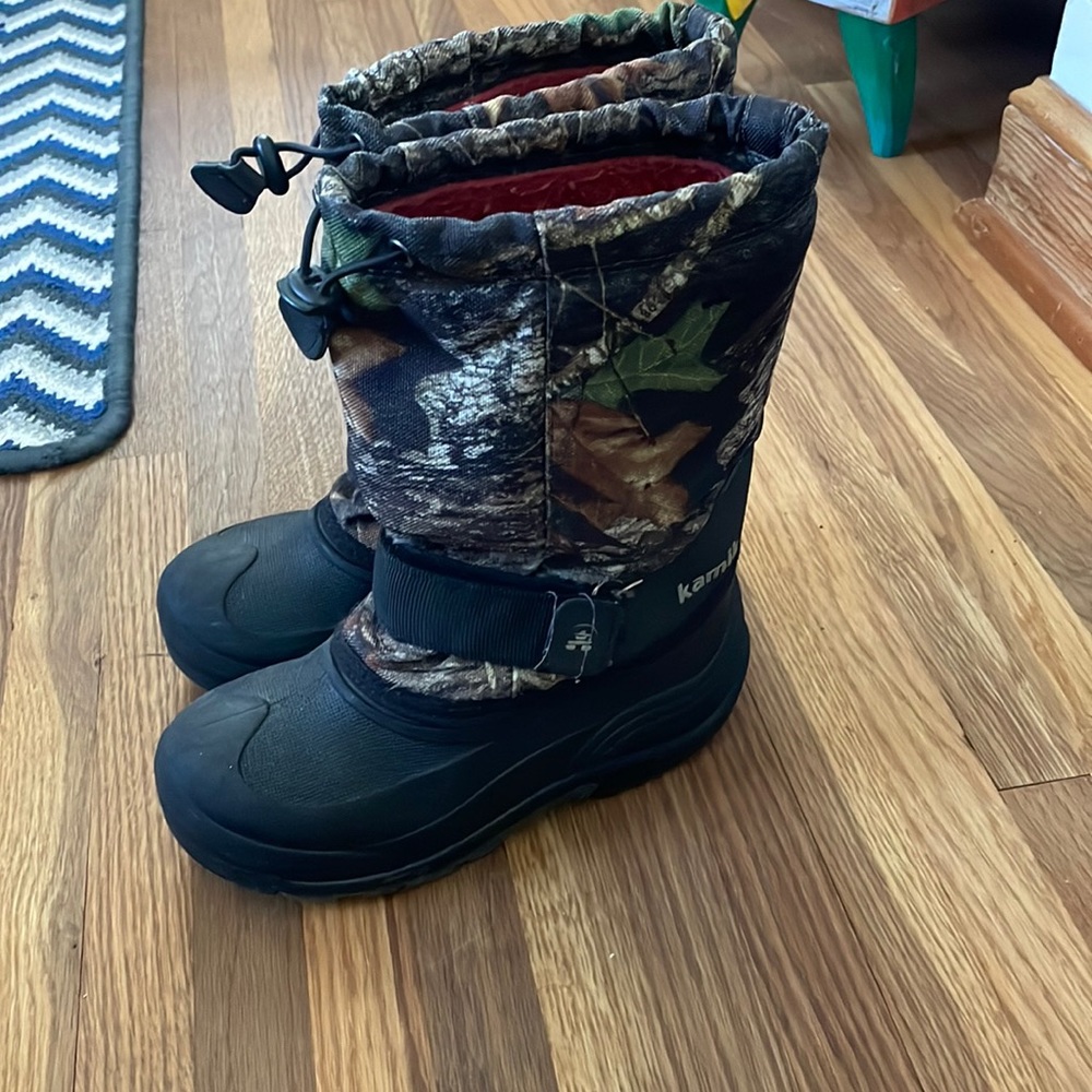 Kamik camouflage winter boots
